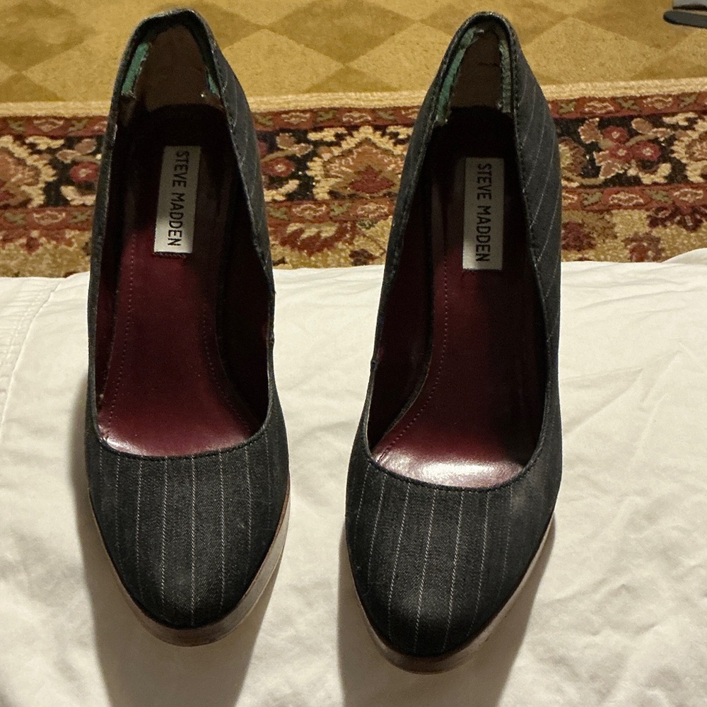 Steve Madden Charcoal Pinstripe Heels
